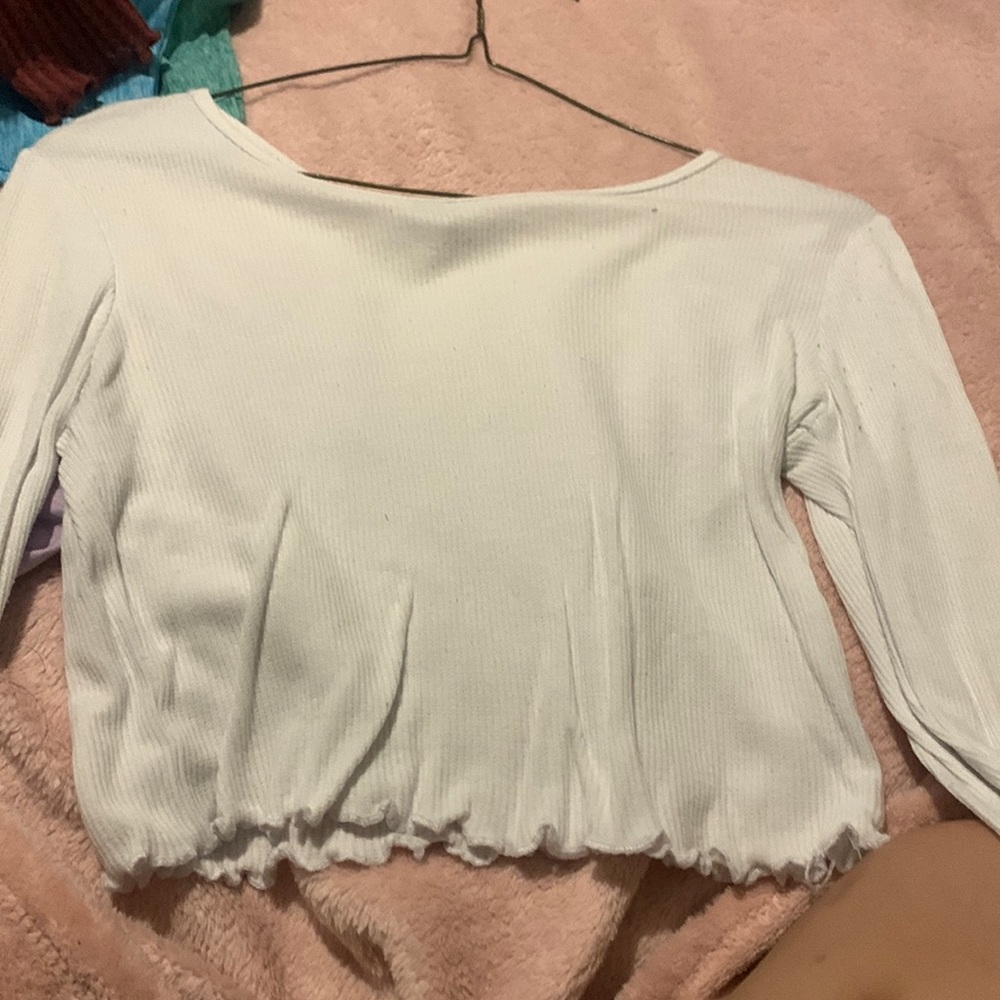 Long sleeve with ruffles